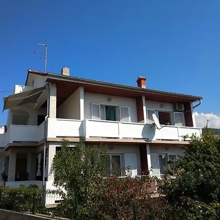 Apartman Franelic Banjol Exterior photo